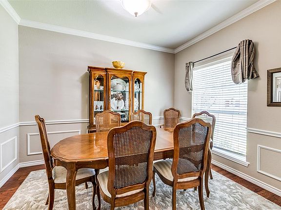 4th image of 412 Vista Way Dr