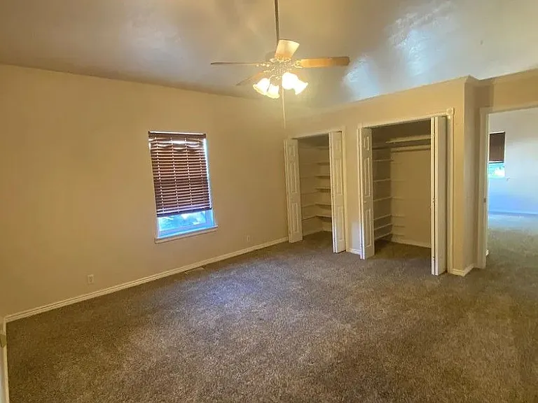 2609 Hillcrest Ln #2609 — Photo 3