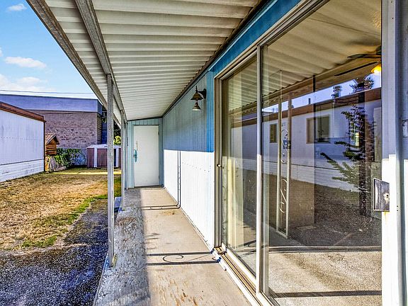 4th image of 21163 Lougheed Hwy #14