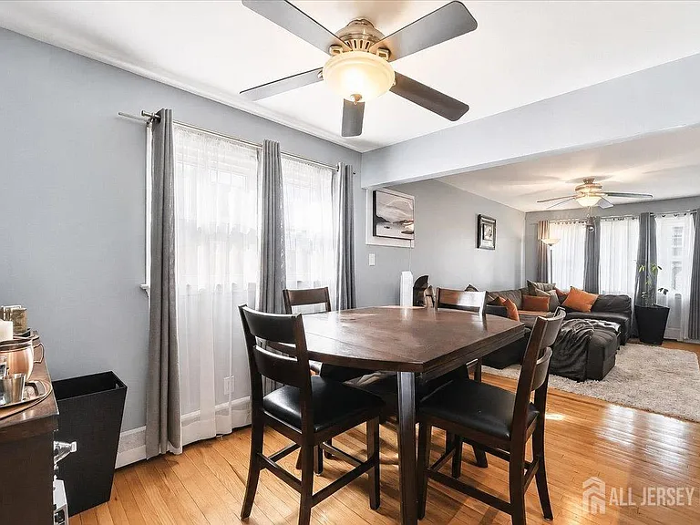 455 W Smith St #1 — Photo 5