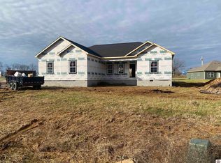 31 Fieldstone Cir, Cadiz, KY 42211