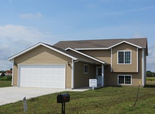 605 E Pine St, Aurora, SD 57002