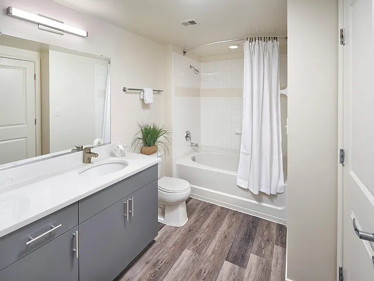 1301 Thomas Circle — Photo 20