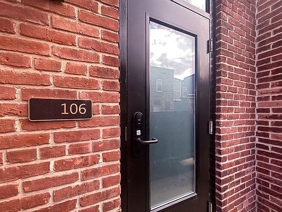 Private walk-up entry