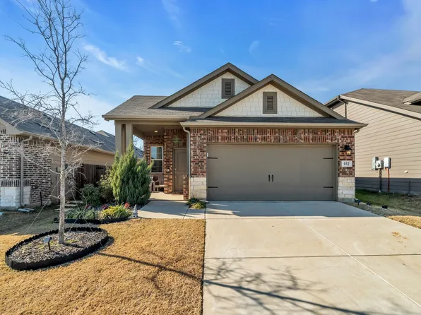 912 Crockett St, Aubrey, TX 76227