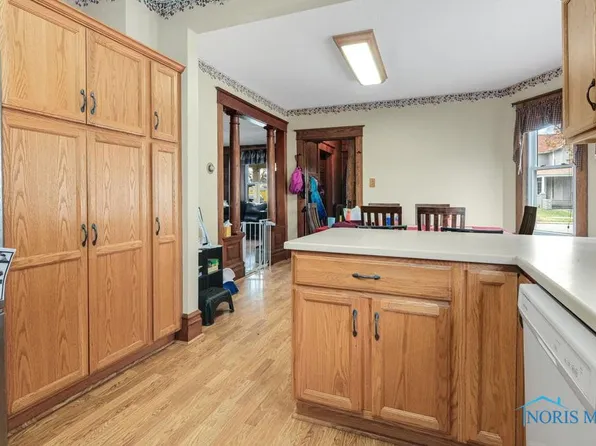 404 W Main St, Mc Comb, OH 45858