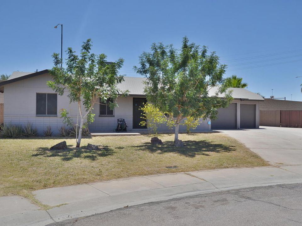 1st image of 3926 S Cutler Dr