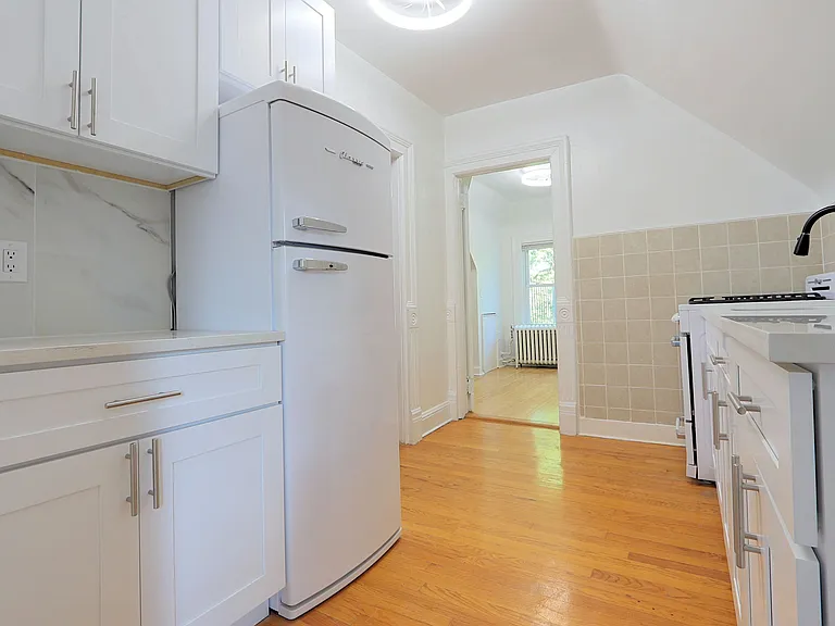 133 Dudley Ave #3 — Photo 5