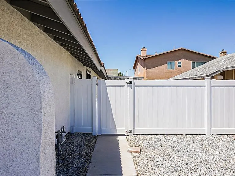12192 Pluto Dr — Photo 5