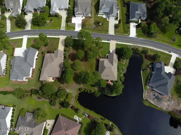 2391 St James Drive SE, Southport, NC 28461