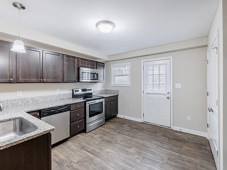 Forest Pointe — Photo 166