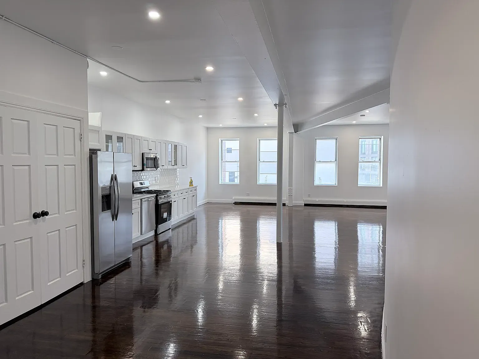 860 Atlantic Avenue — Photo 2