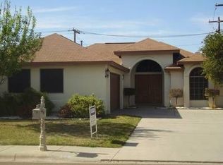 1518 Summit Dr, Laredo, TX 78045