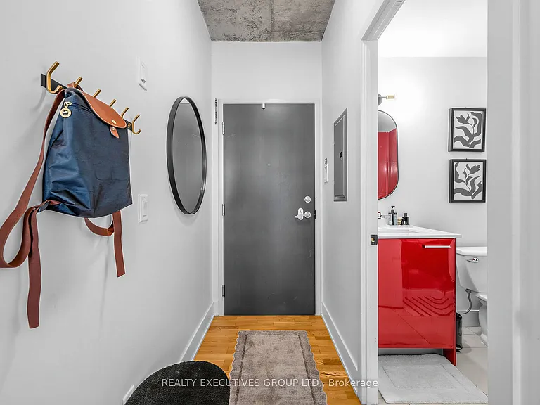 630 Queen St E #510 — Photo 2