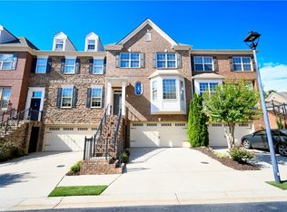 1011 Manchester Way, Roswell, GA 30075