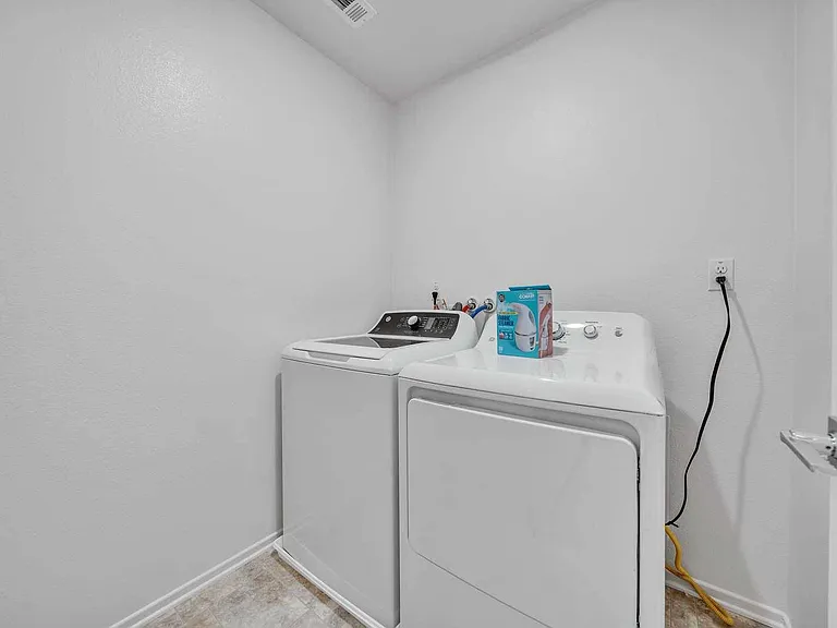 1705 Park Place Ln — Photo 27