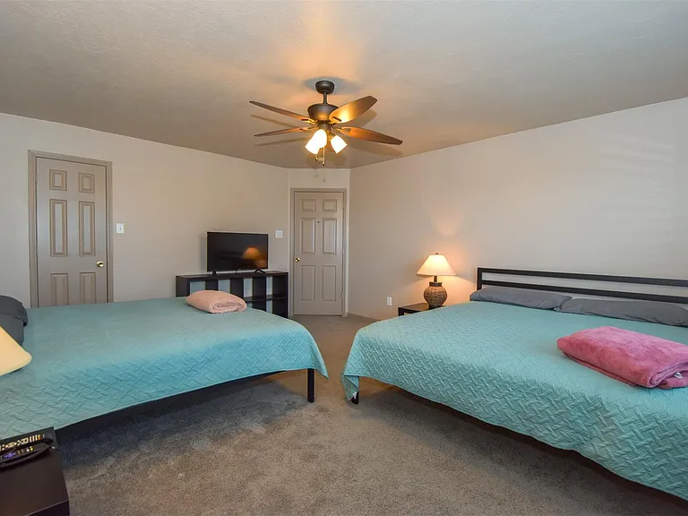 10102 White Oak Trail Ln — Photo 24