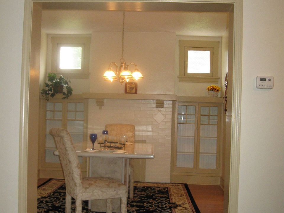 2nd image of 321 Martin Ave