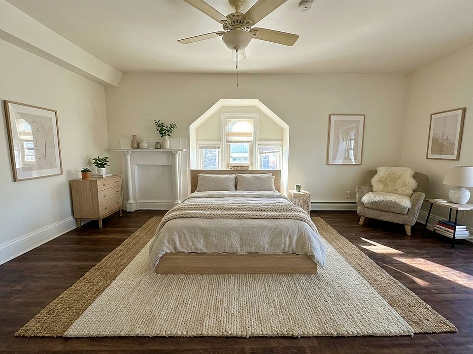 1st image of 1369 W Market St Unit 3