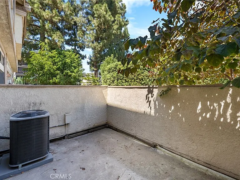 7100 Balboa Blvd #803 — Photo 13