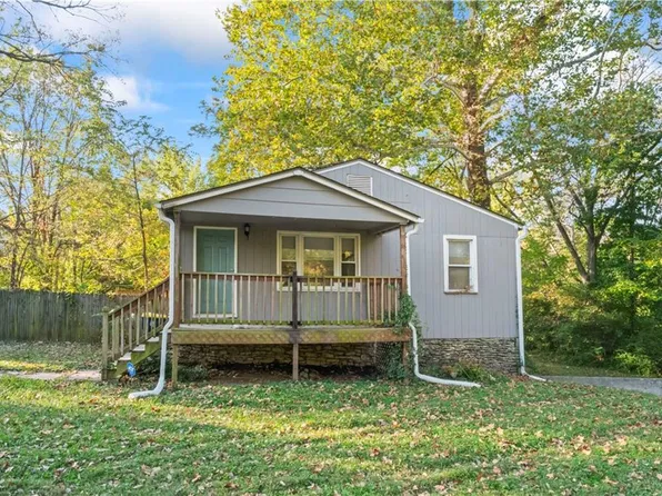 5503 NE 49th St, Kansas City, MO 64119