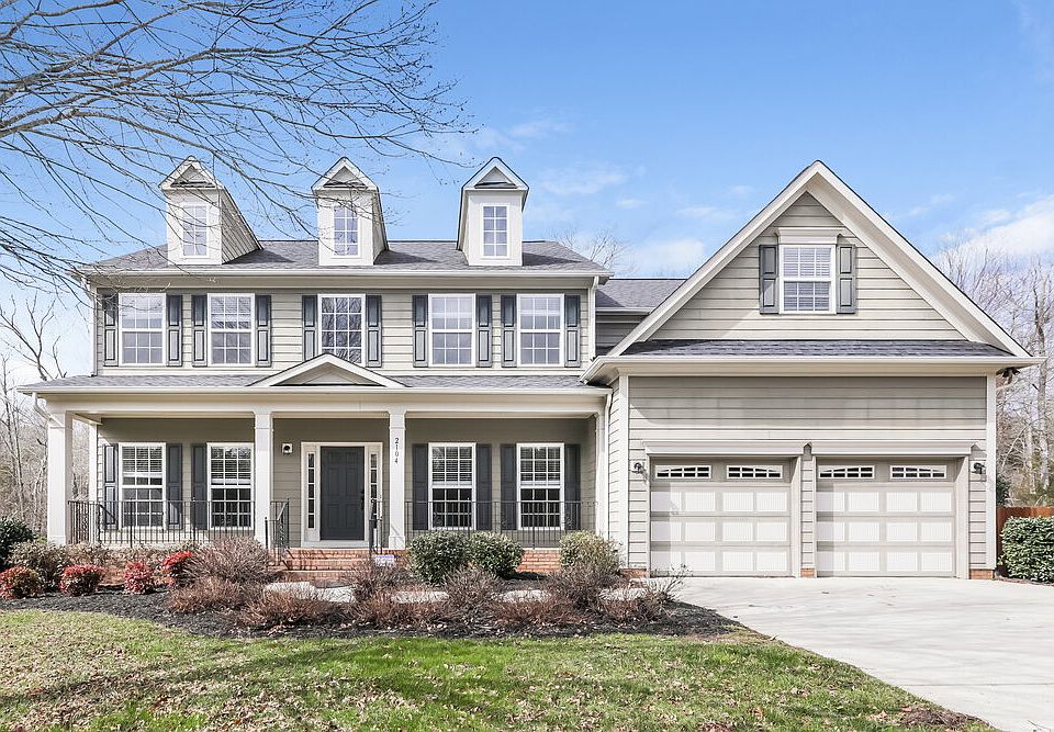 1st image of 2104 Willowcrest Dr