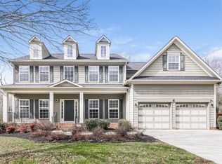 2104 Willowcrest Dr, Waxhaw, NC 28173