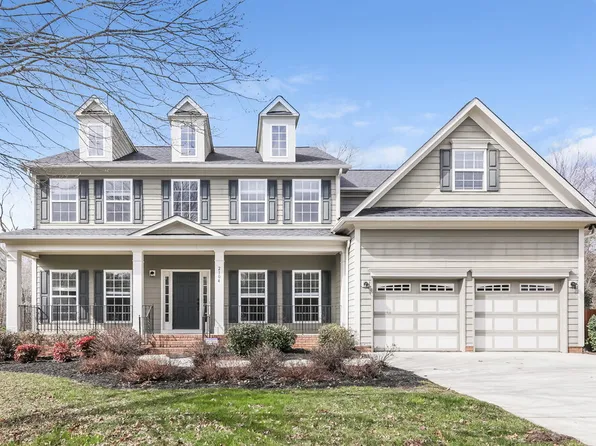 2104 Willowcrest Dr, Waxhaw, NC 28173