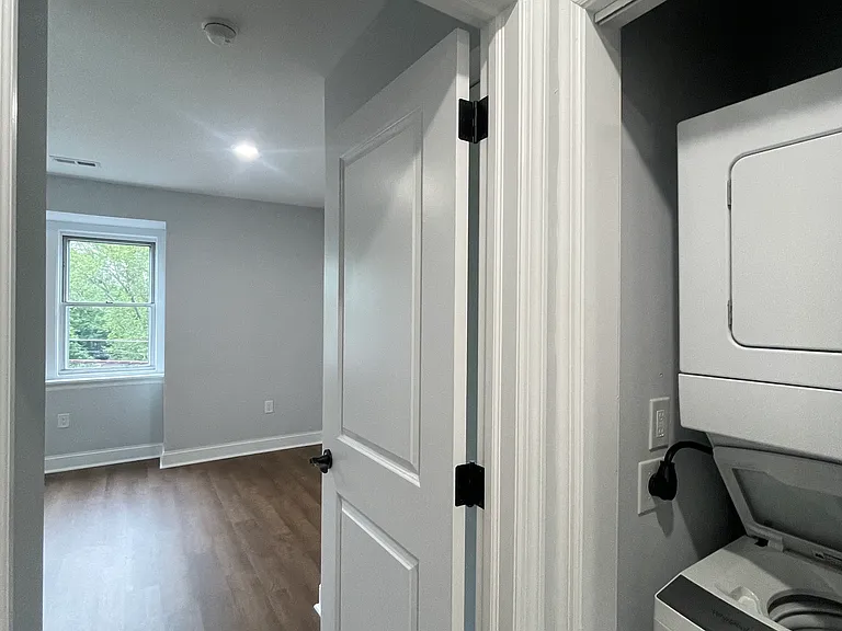 920 S 49th St #3 — Photo 6