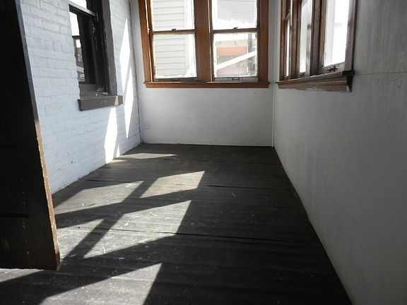 2nd image of 4426 S Campbell Ave