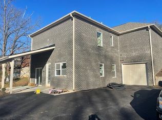 5017 Merriman Rd, Roanoke, VA 24018