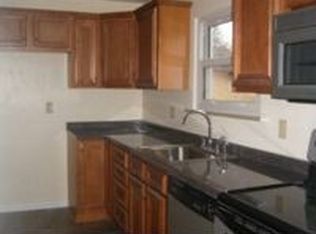 15 Center Dr, Monessen, PA 15062