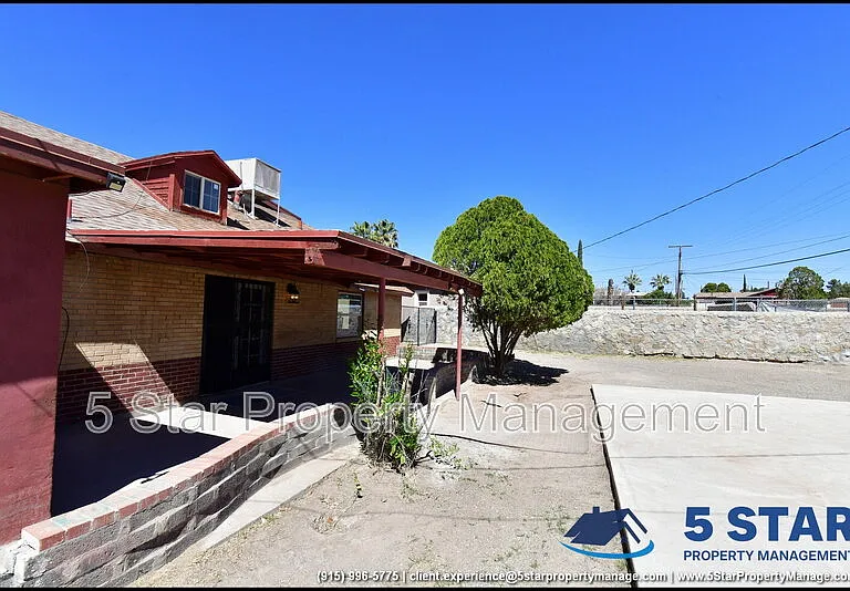 908 Bolivia St — Photo 41