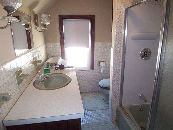 Full bath