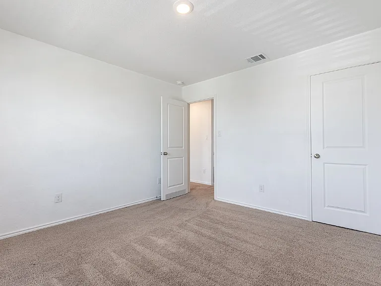 4310 Fluvial Cir — Photo 26