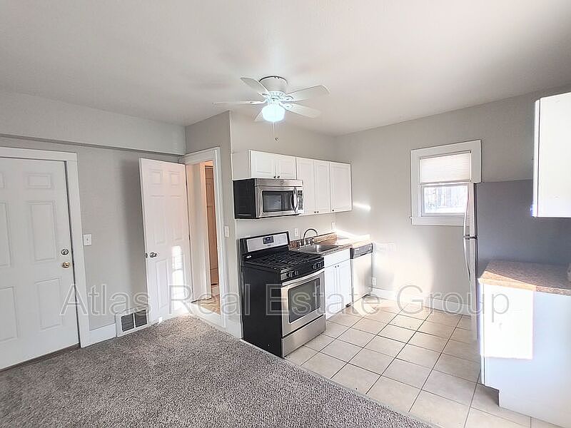1st image of 618 N Weber St APT 201