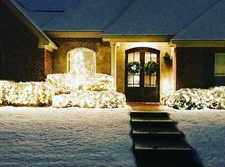 115 Summerdale Pl, Brandon, MS 39047