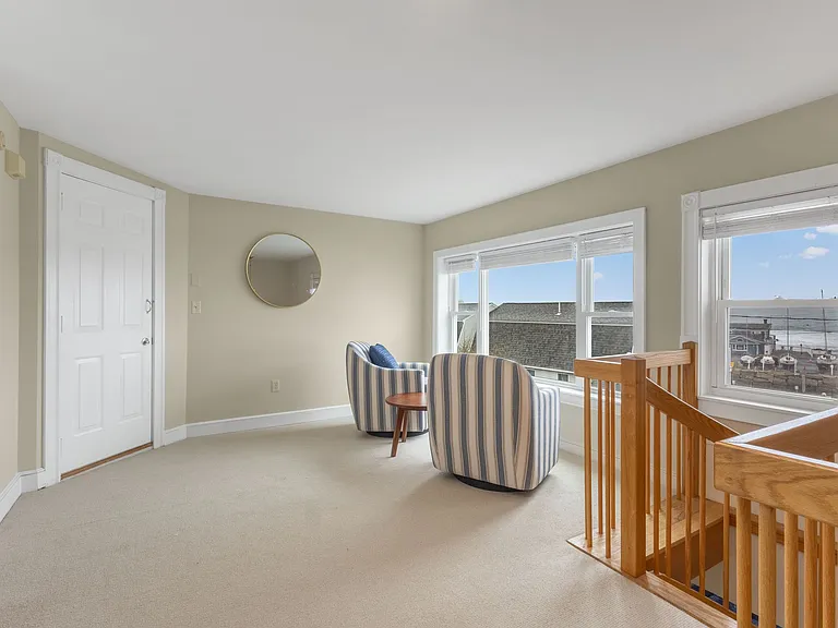 45 Woodbury Ln #8 — Photo 19