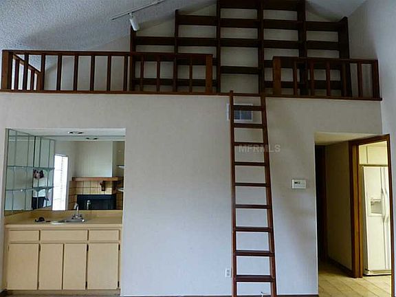 3rd image of 3536 Countrybrook Ln APT 24