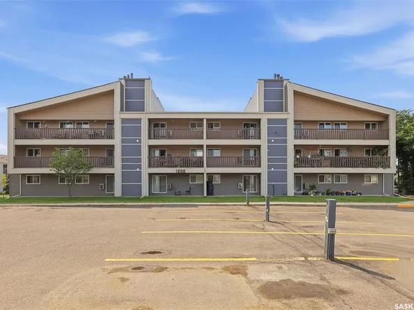 UNIT 1233-425 115th STREET E, Saskatoon, SK S7N 2E5