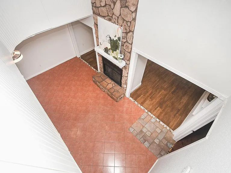 2406 Blue Mist Ct — Photo 21