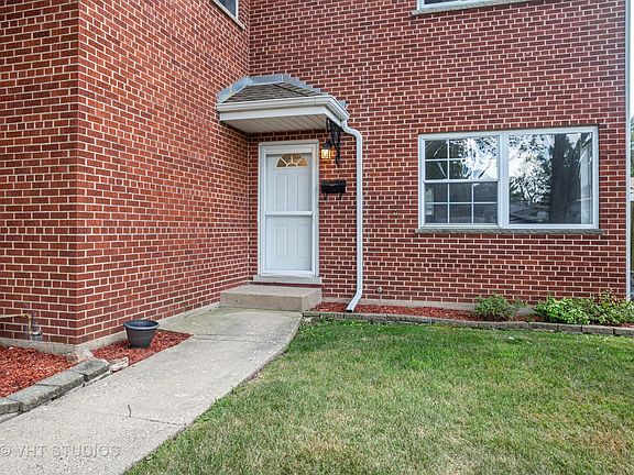 2nd image of 29 E Thorndale Ave