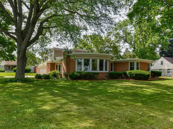 9731 West Tower View BOULEVARD, Milwaukee, WI 53222