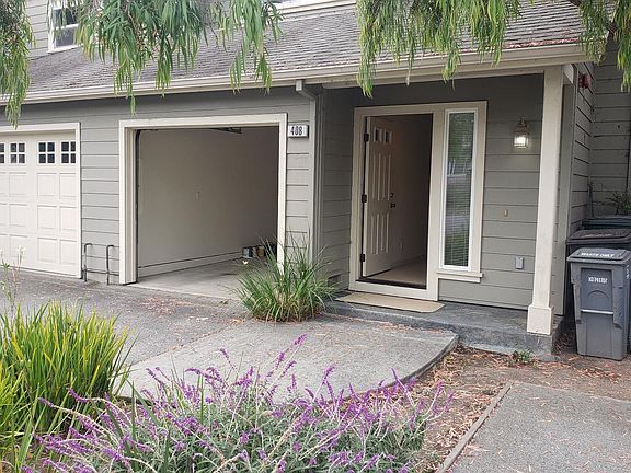 3rd image of 408 Coronado Ave