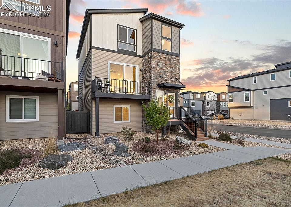 1st image of 6830 Lily Mountain Ln