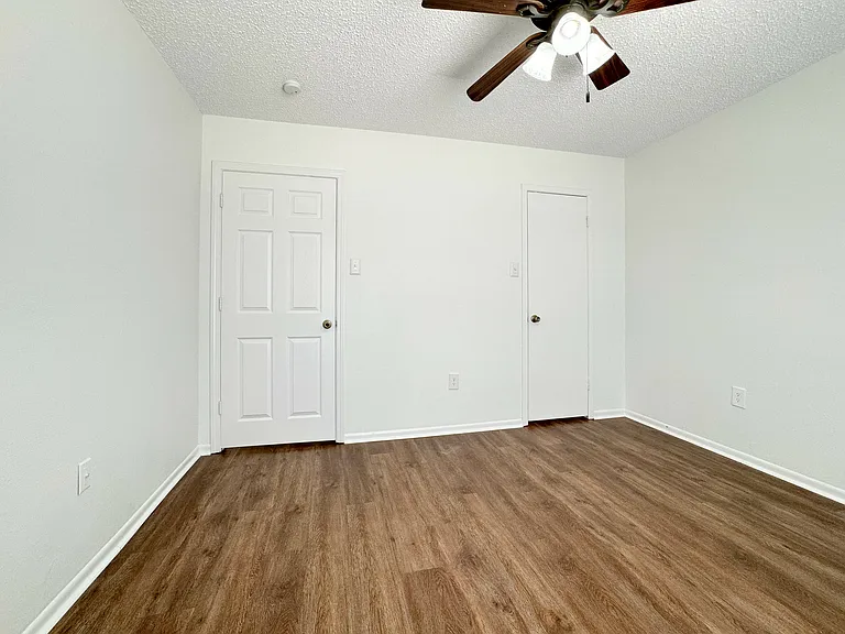 7324 Menlo Dr — Photo 30