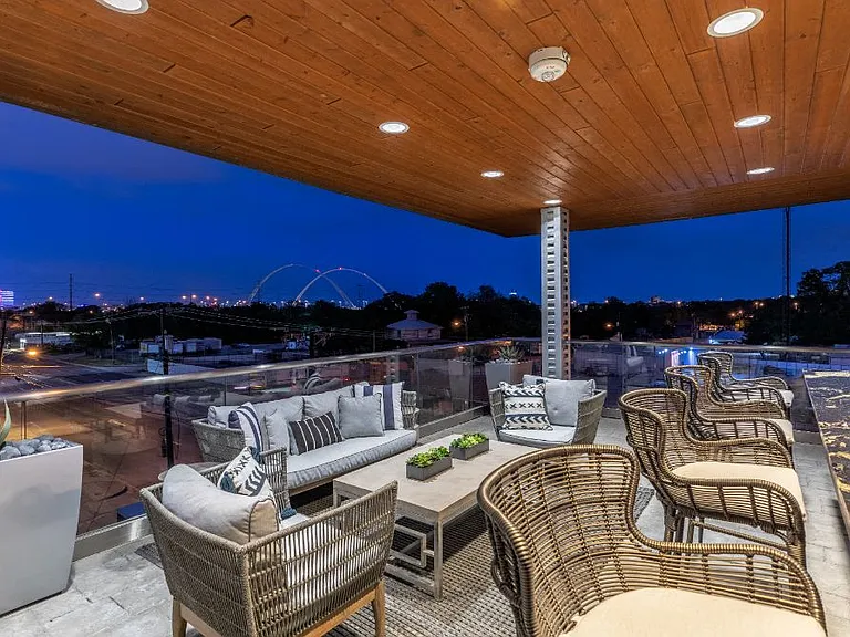 LTD West Commerce — Photo 20