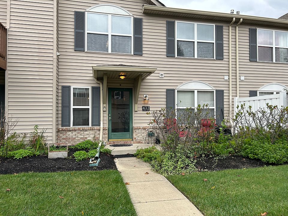 1st image of 432 Cricket Knoll Dr