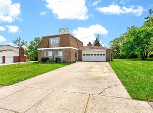 931 Waycross Rd, Cincinnati, OH 45240