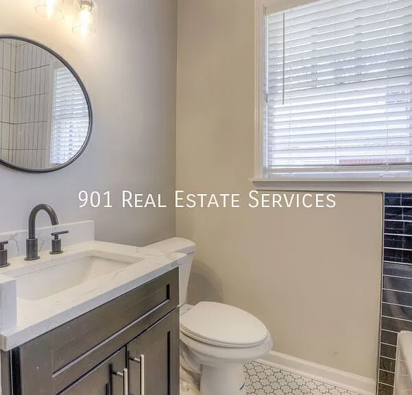 2160 Court Ave — Photo 21